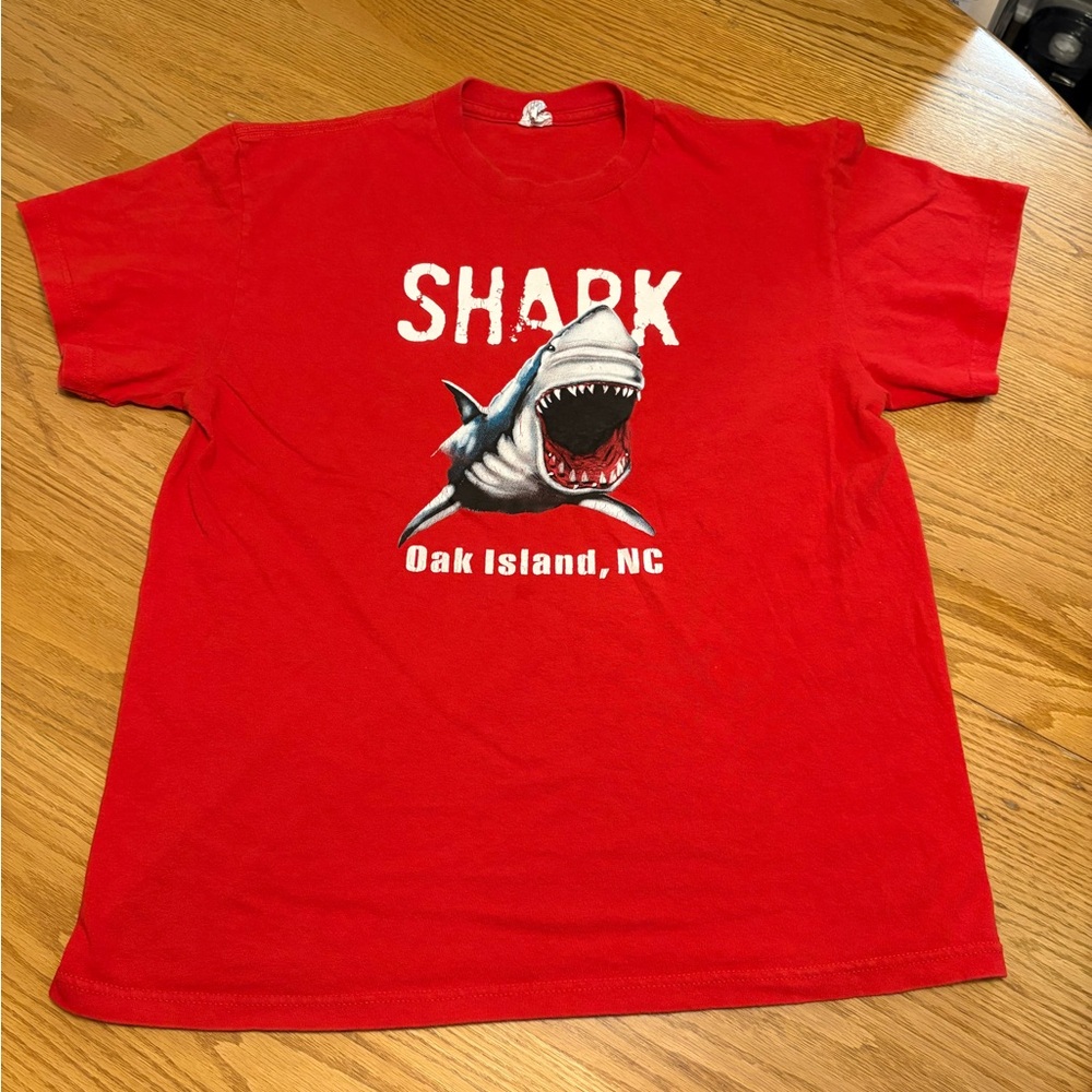 Delta Red Pro Weight T-Shirt Men’s Large Oak Island North Carolina Destination